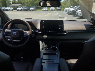 2023 Toyota Sienna Platinum