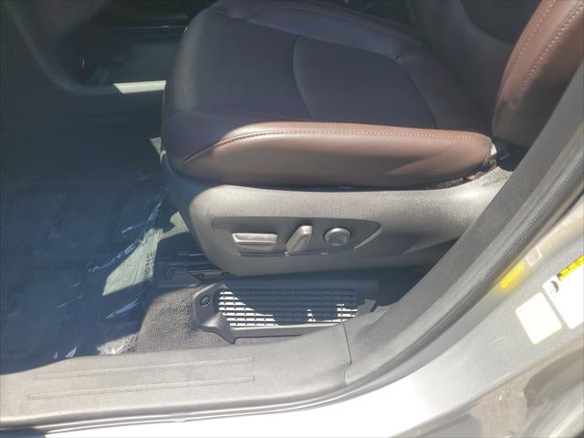 2023 Toyota Sienna Platinum