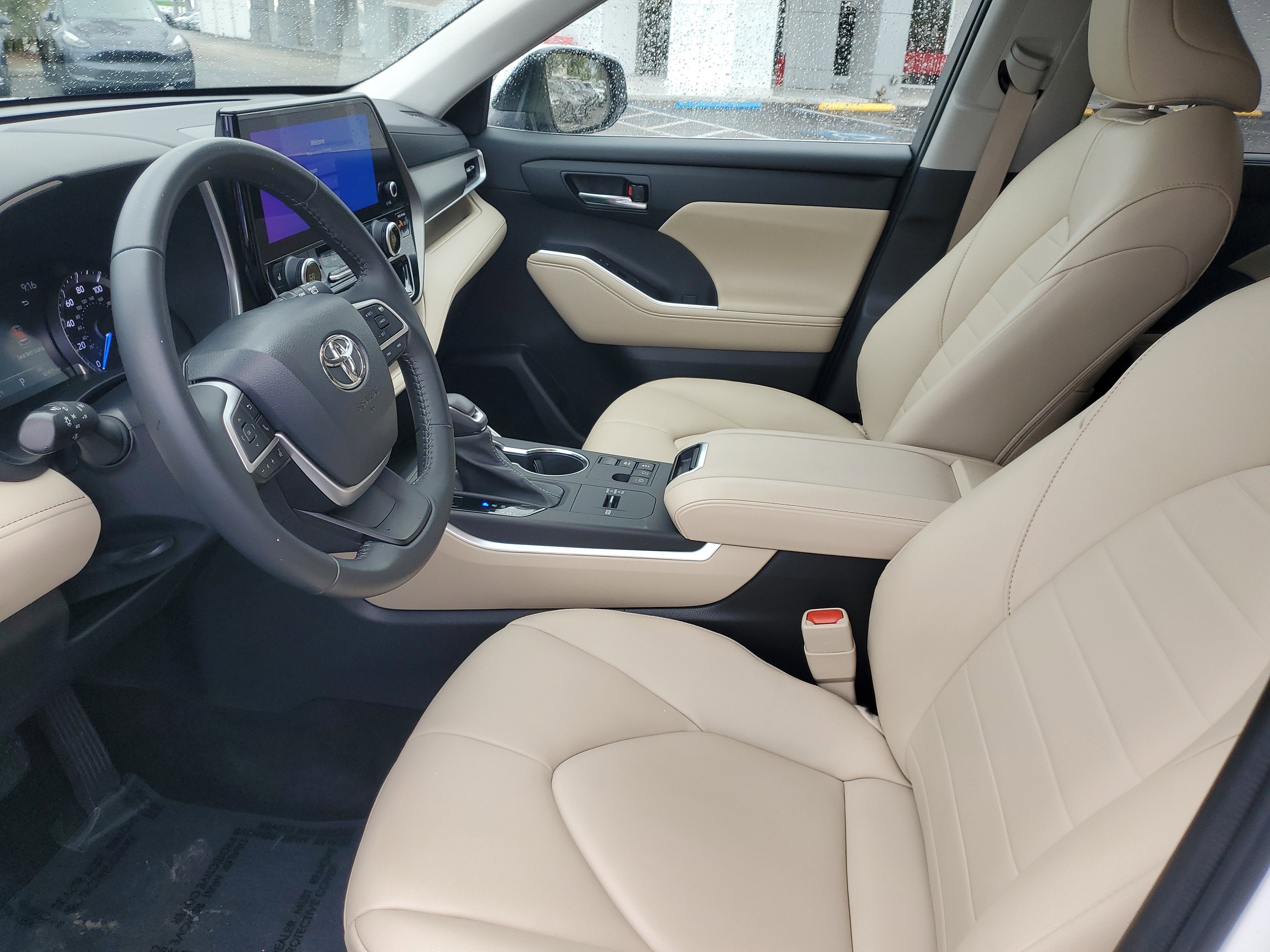 2023 Toyota Highlander Hybrid XLE