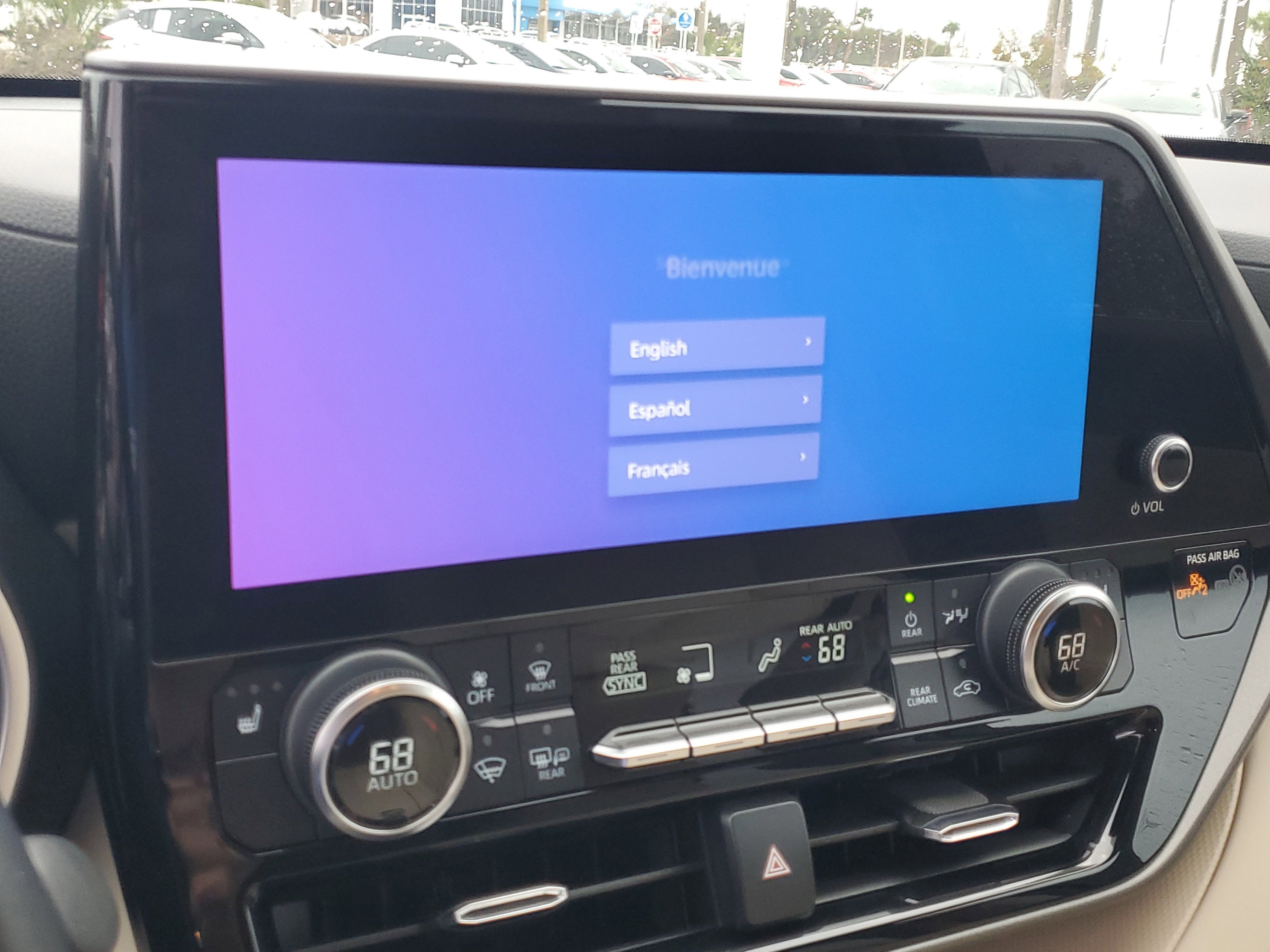 2023 Toyota Highlander Hybrid XLE