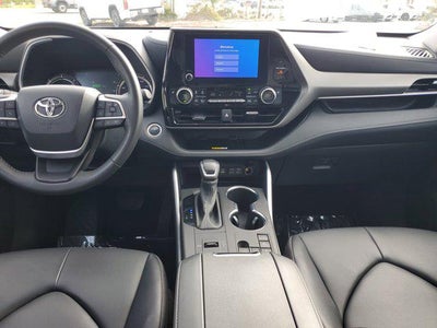 2024 Toyota Highlander Hybrid XLE