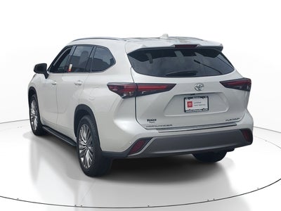 2024 Toyota Highlander Platinum