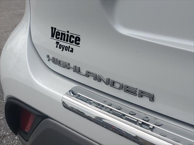 2024 Toyota Highlander Platinum