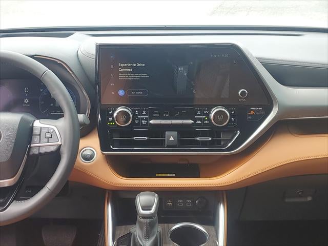 2024 Toyota Highlander Platinum