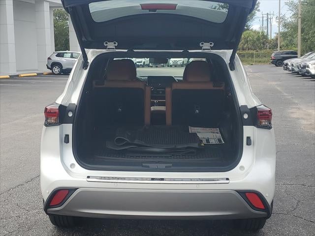 2024 Toyota Highlander Platinum