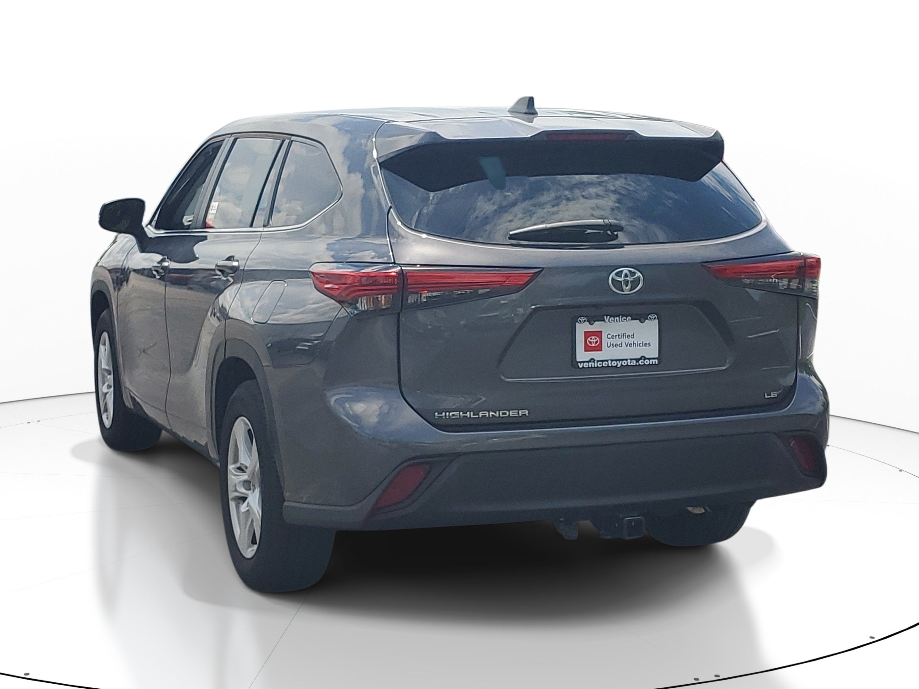 2023 Toyota Highlander LE