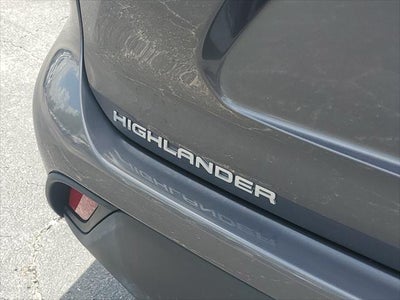 2023 Toyota Highlander LE