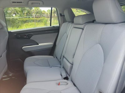 2023 Toyota Highlander LE