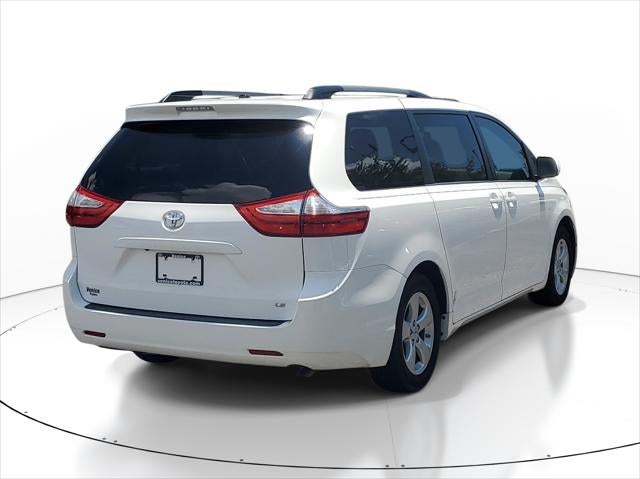 2015 Toyota Sienna LE