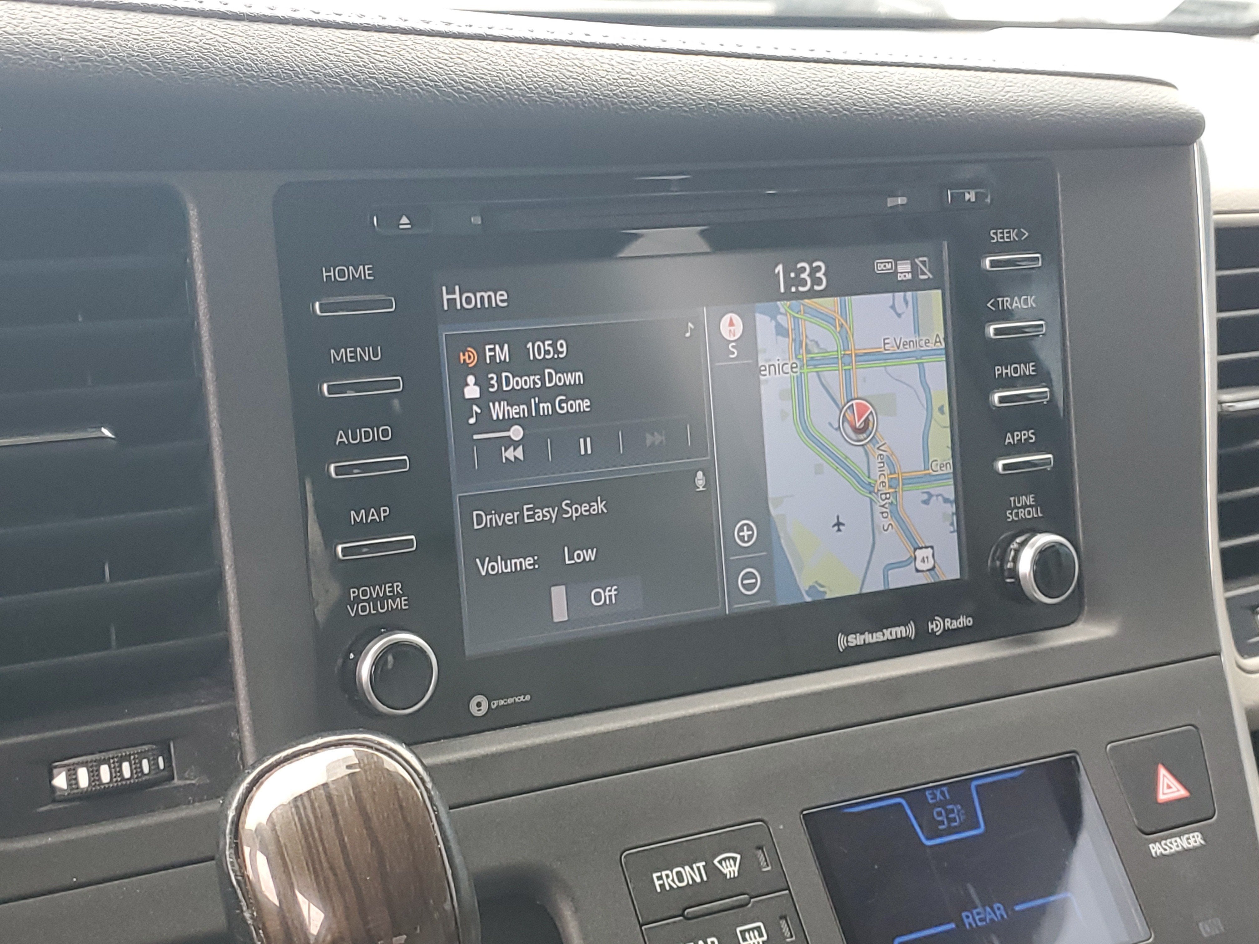 2018 Toyota Sienna XLE Auto Access Seat