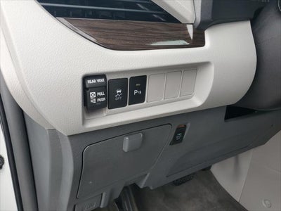 2018 Toyota Sienna XLE Auto Access Seat