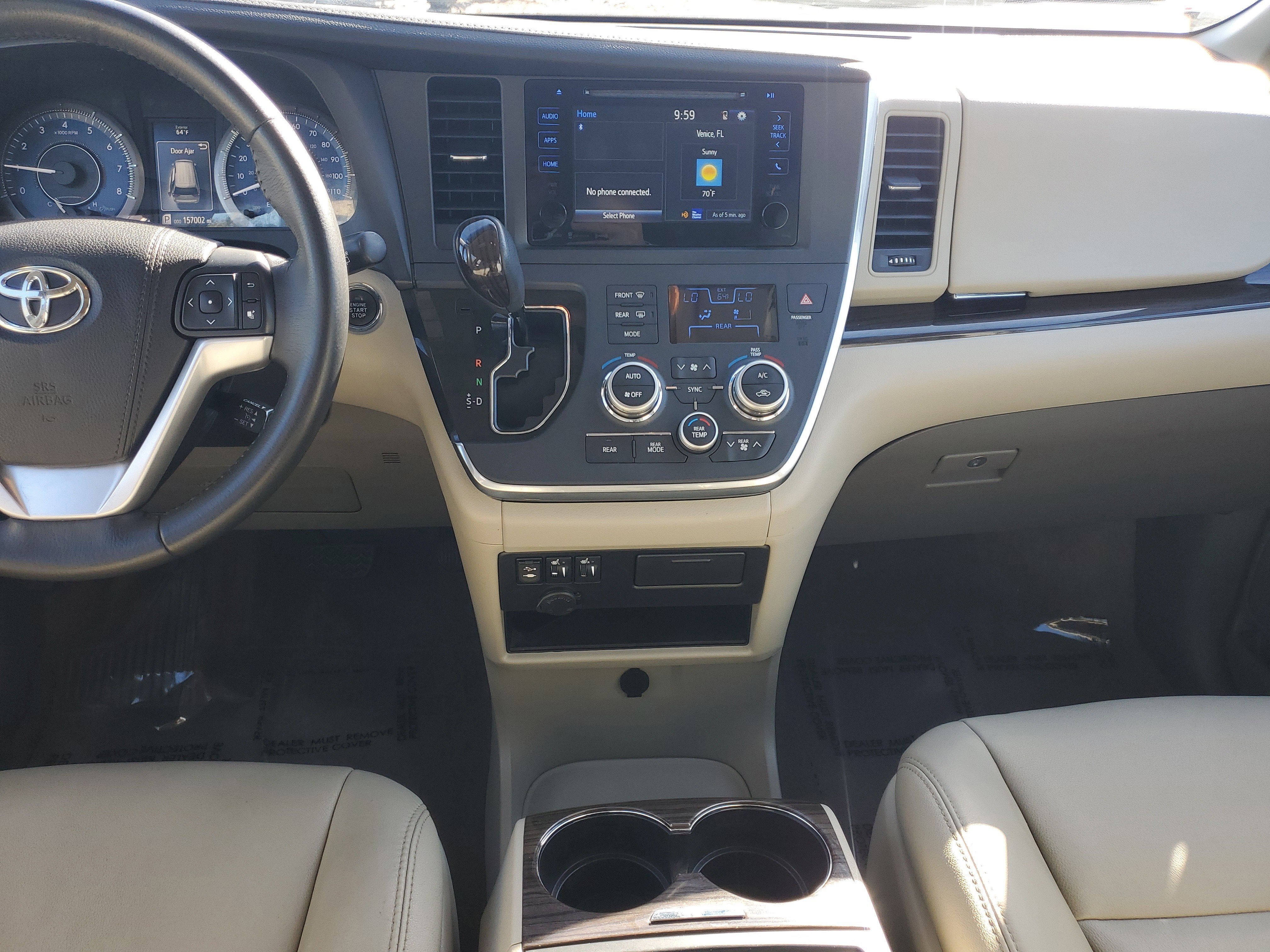 2017 Toyota Sienna XLE