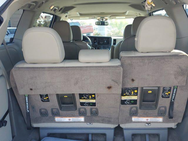 2017 Toyota Sienna XLE