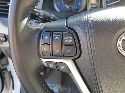 2017 Toyota Sienna XLE