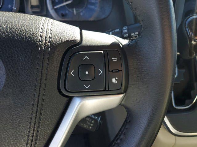 2017 Toyota Sienna XLE