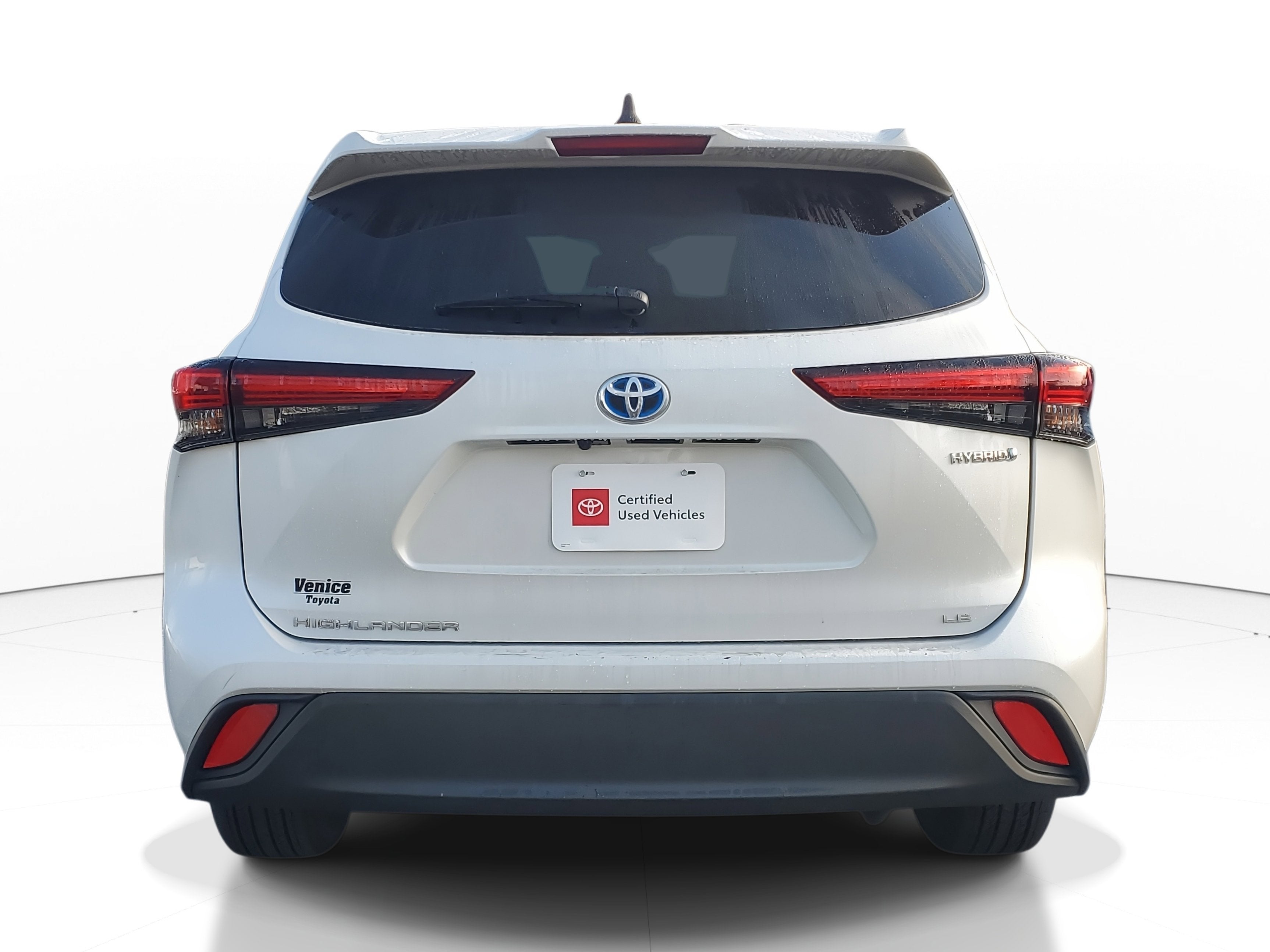 2022 Toyota Highlander Hybrid LE