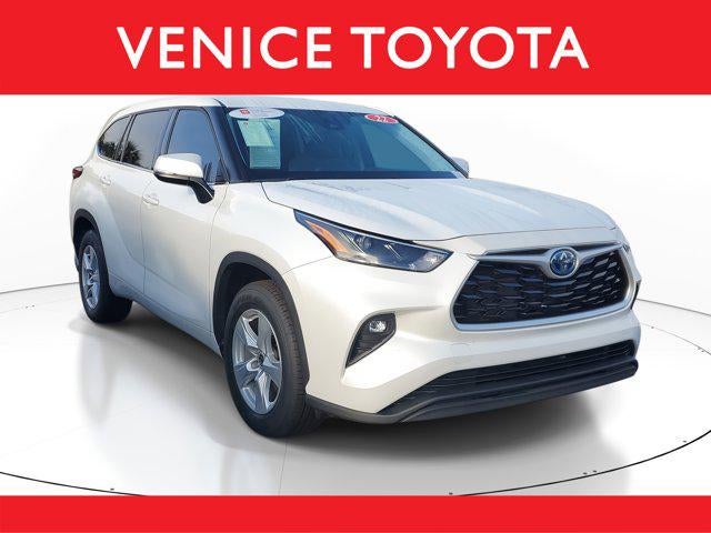 2022 Toyota Highlander Hybrid LE