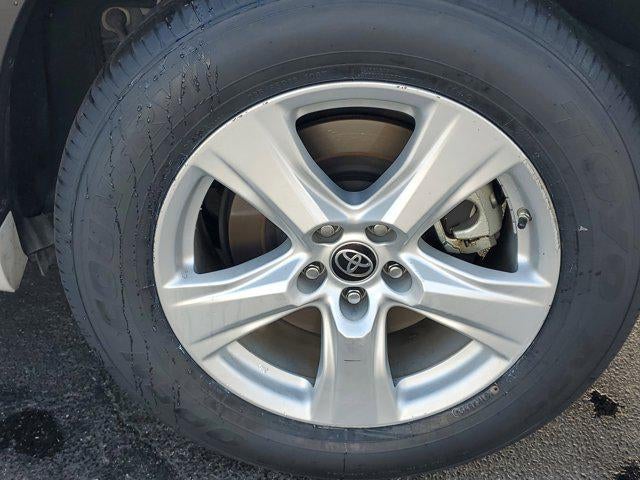 2022 Toyota Highlander Hybrid LE