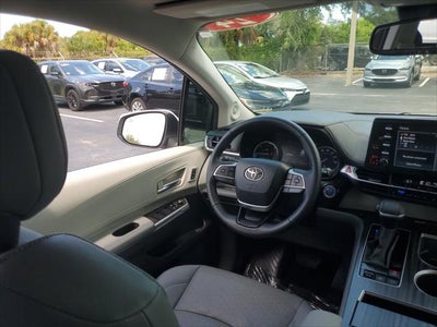 2024 Toyota Sienna Limited