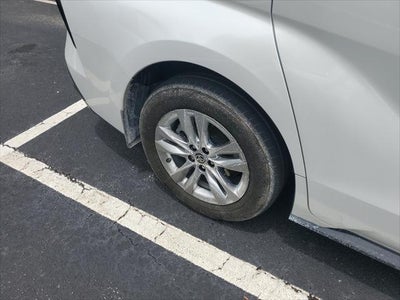 2024 Toyota Sienna Limited