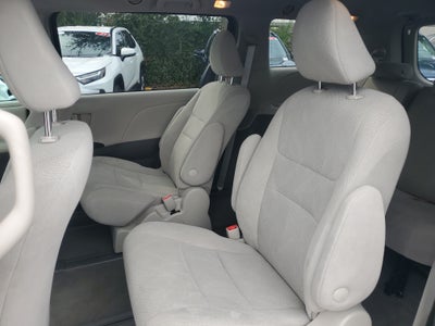 2019 Toyota Sienna L