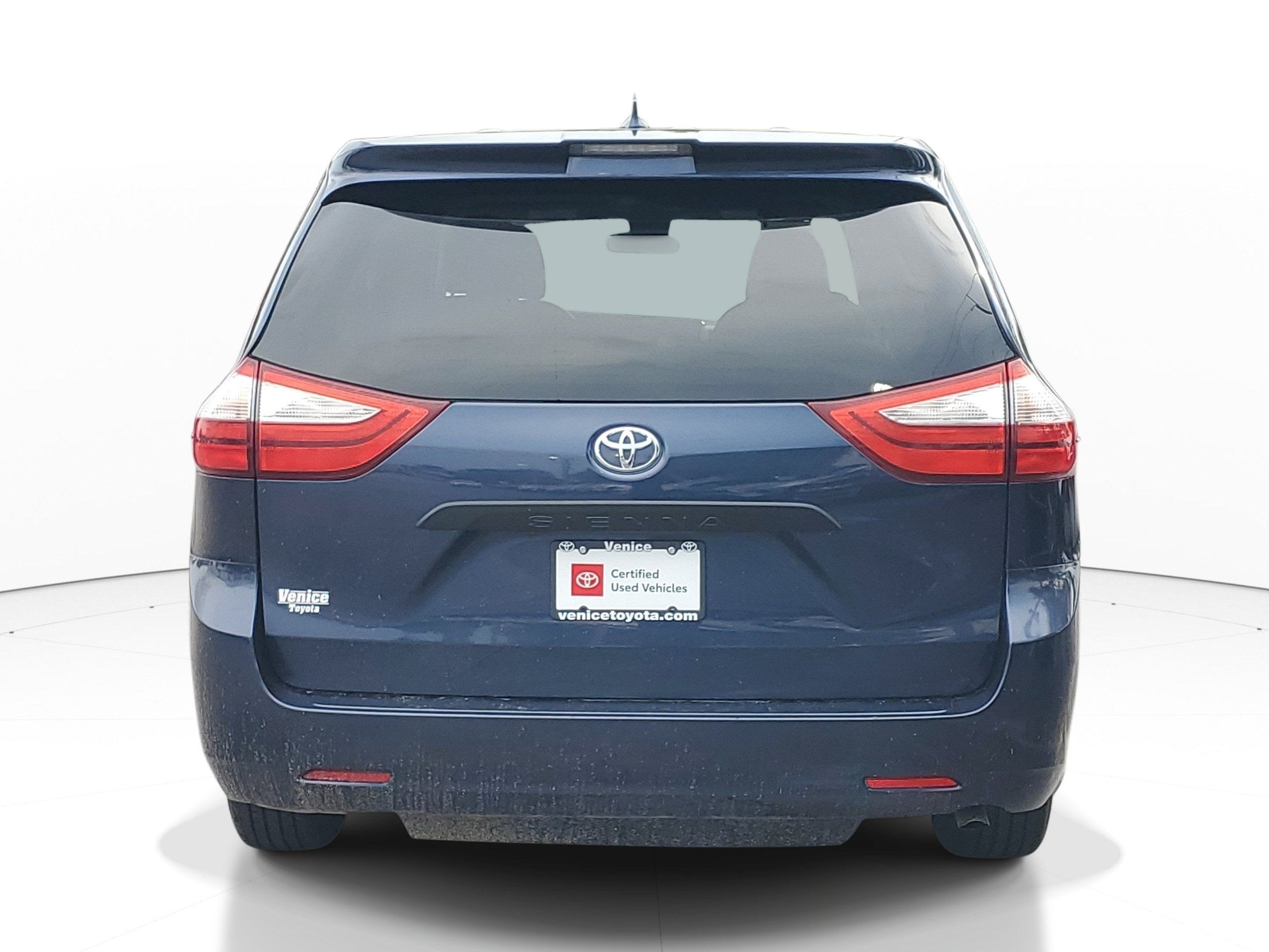 2019 Toyota Sienna L