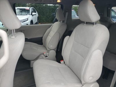 2019 Toyota Sienna L