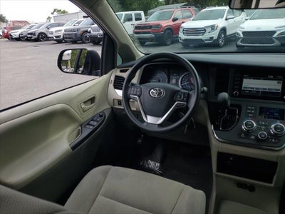 2019 Toyota Sienna L