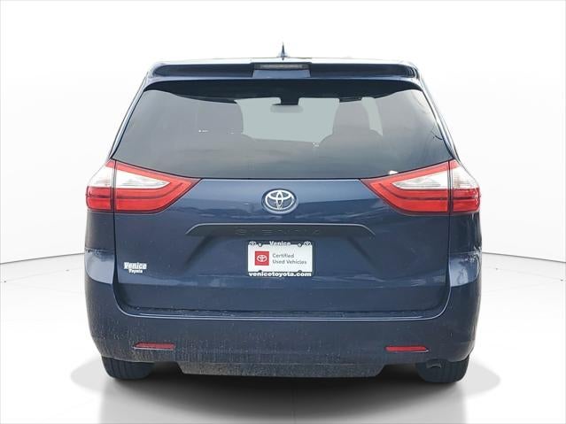 2019 Toyota Sienna L