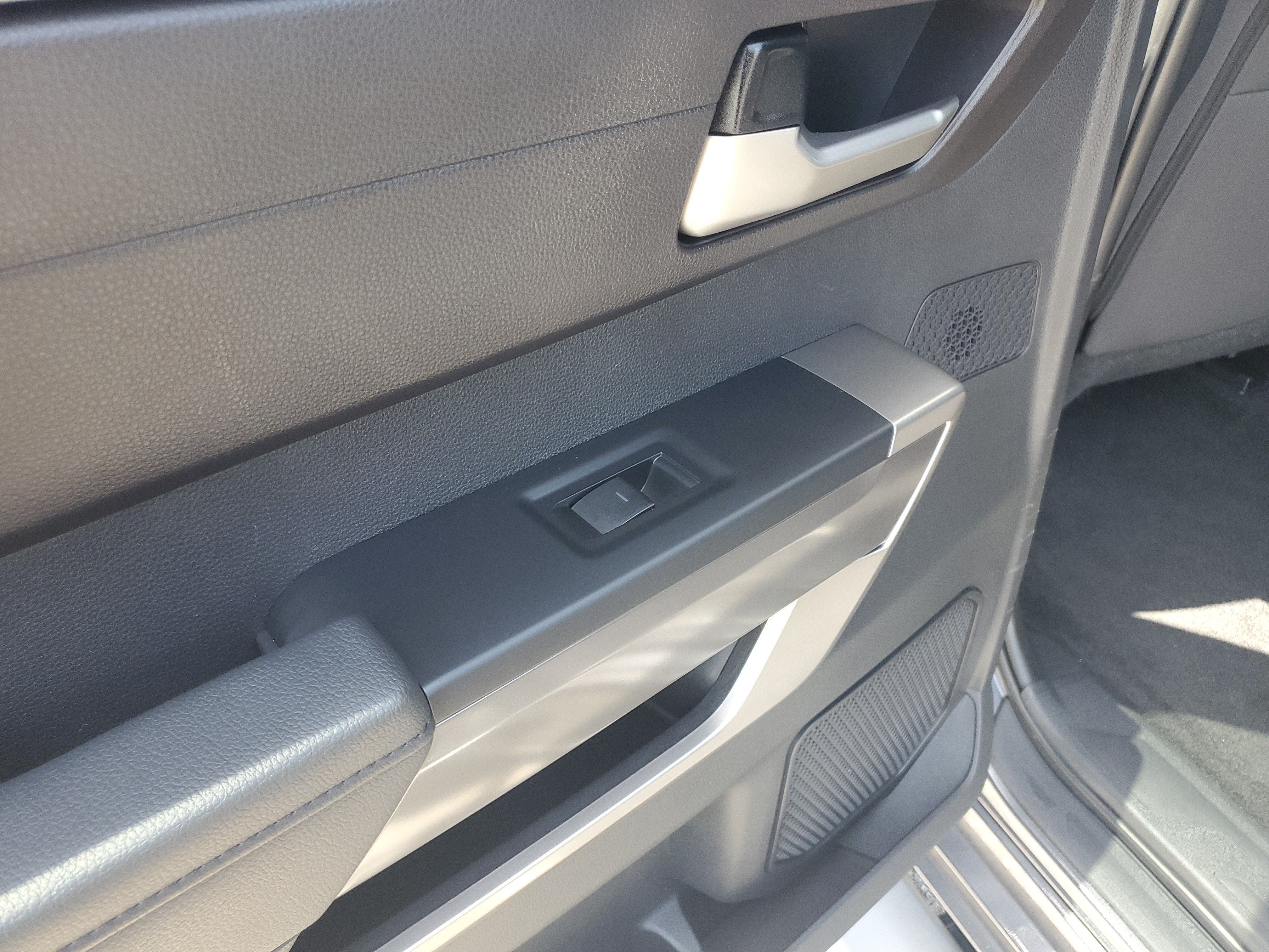 2022 Toyota Tundra 2WD SR5