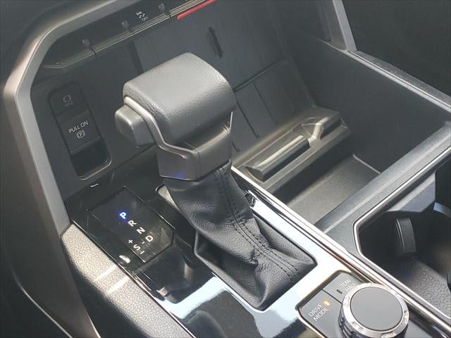 2022 Toyota Tundra 2WD SR5