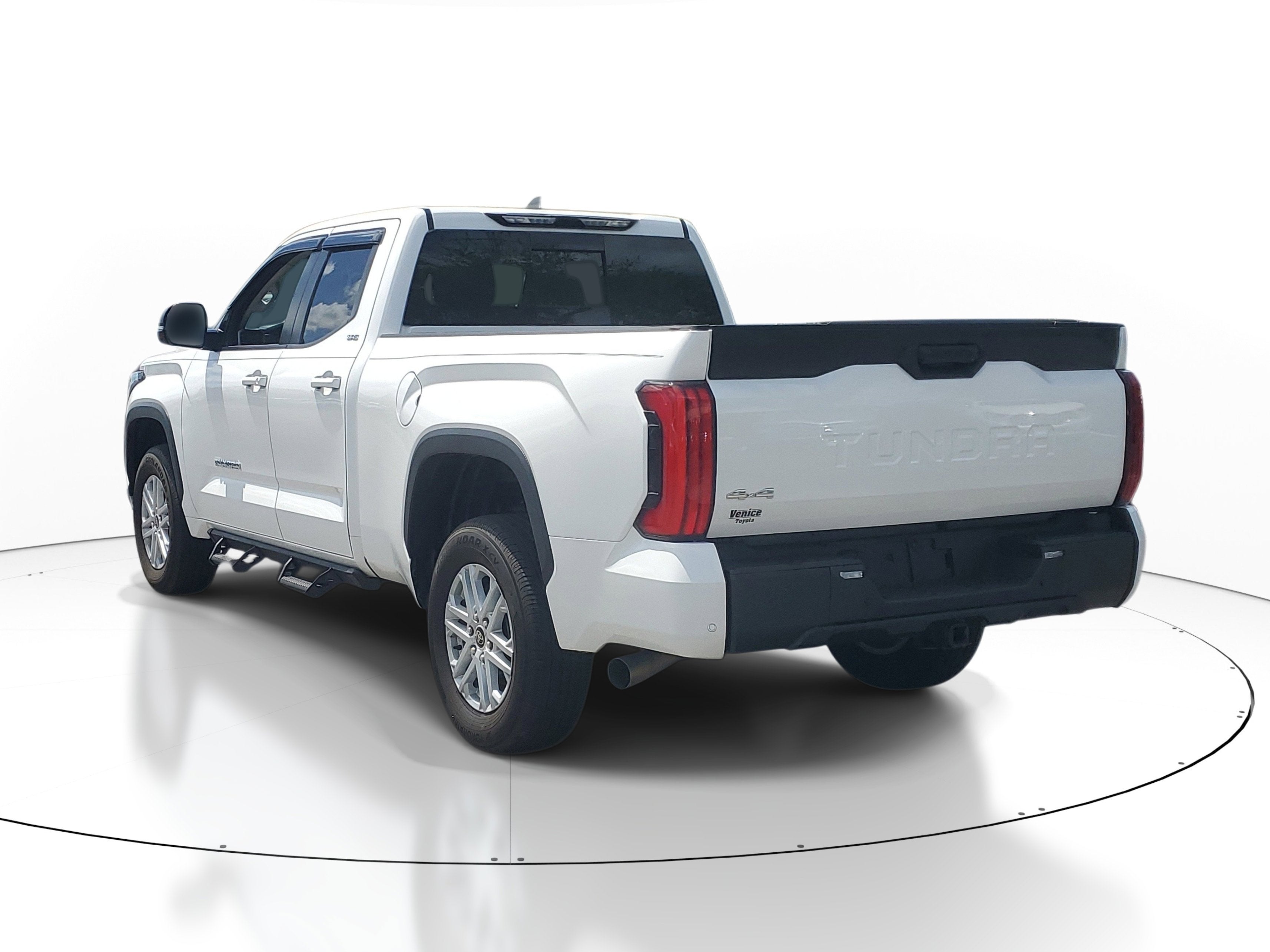 2024 Toyota Tundra 4WD SR5