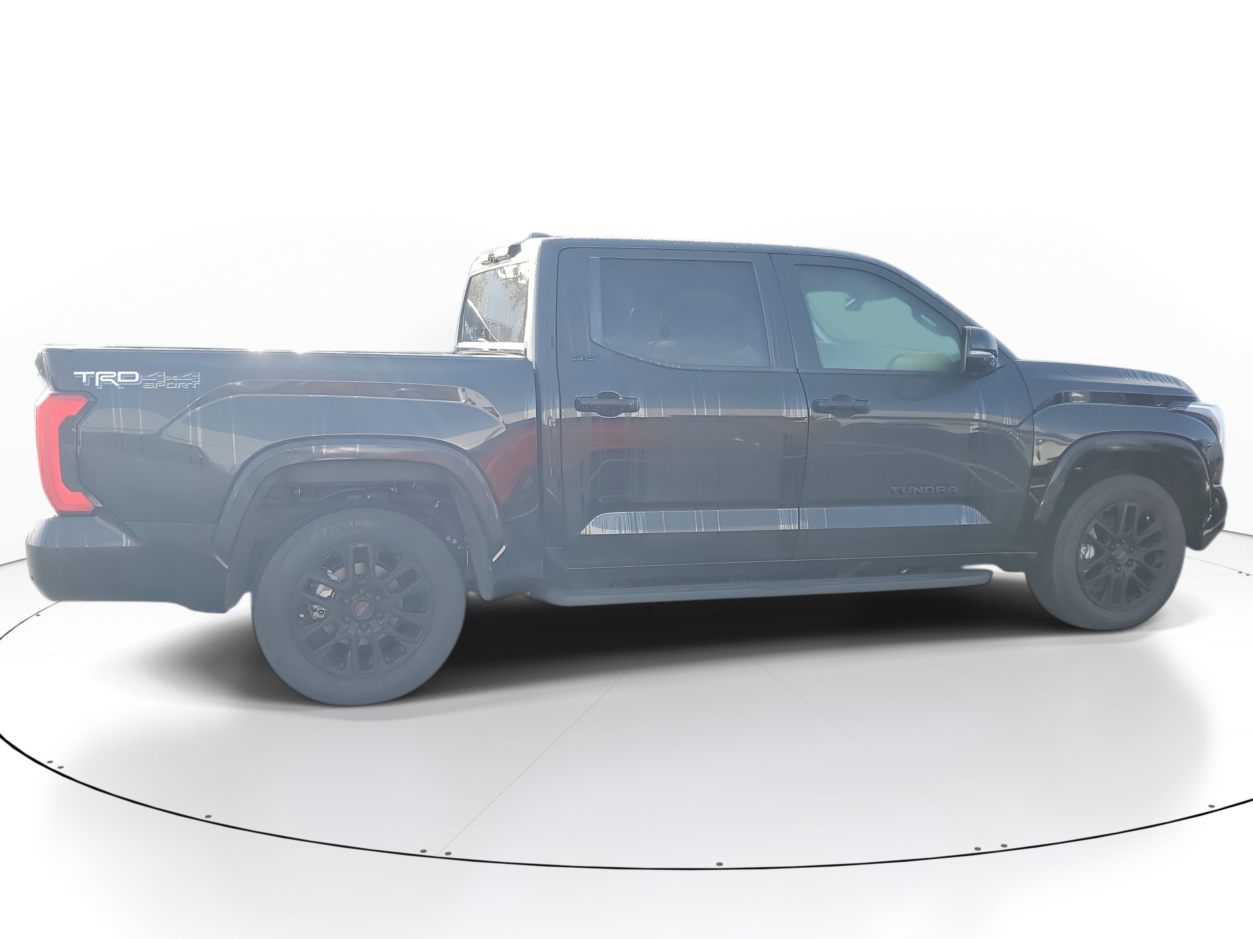 2022 Toyota Tundra 4WD SR5