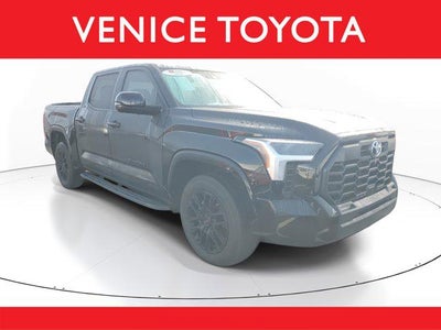 2022 Toyota Tundra 4WD SR5