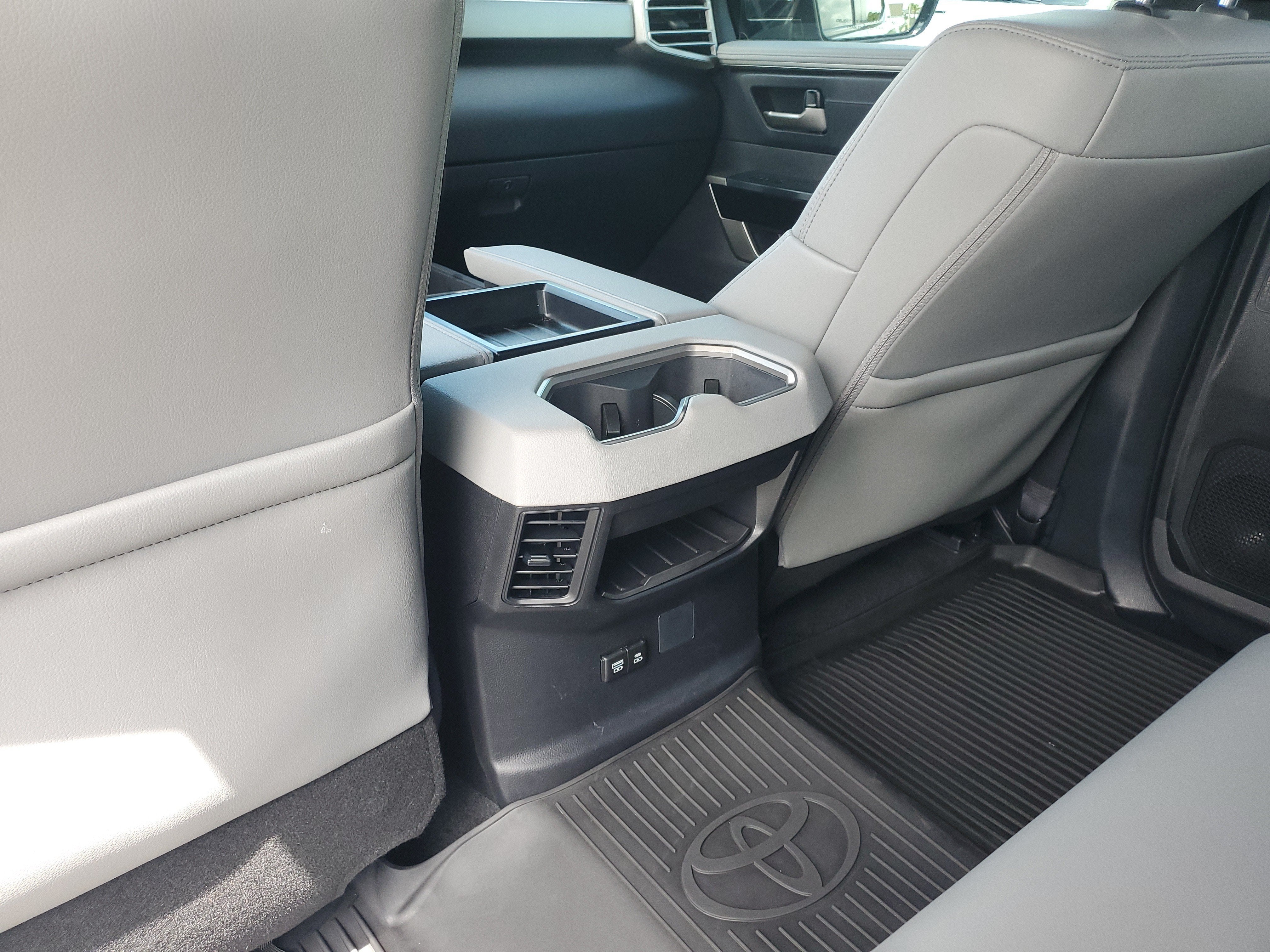 2025 Toyota Tundra 4WD SR5
