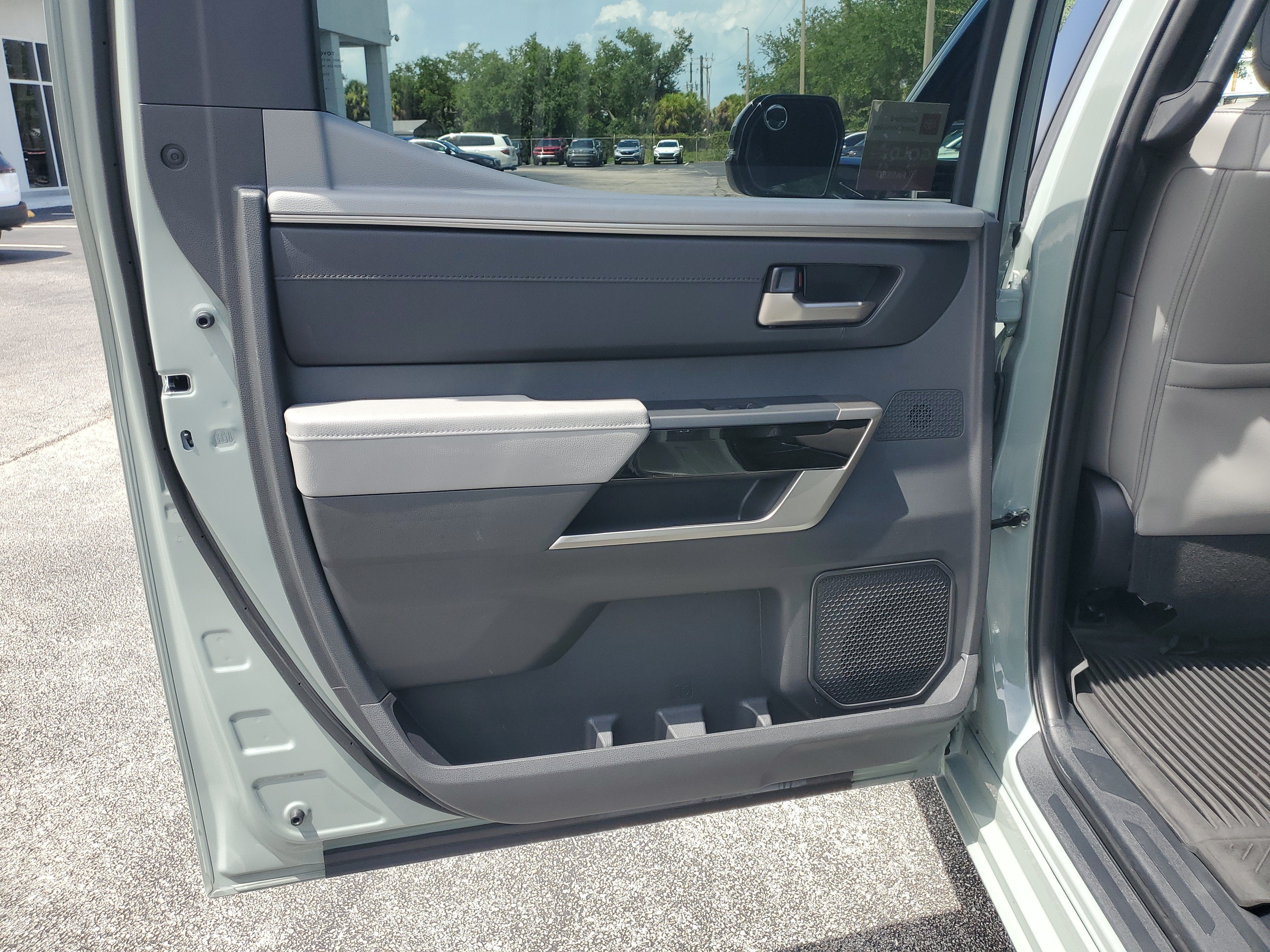 2025 Toyota Tundra 4WD SR5