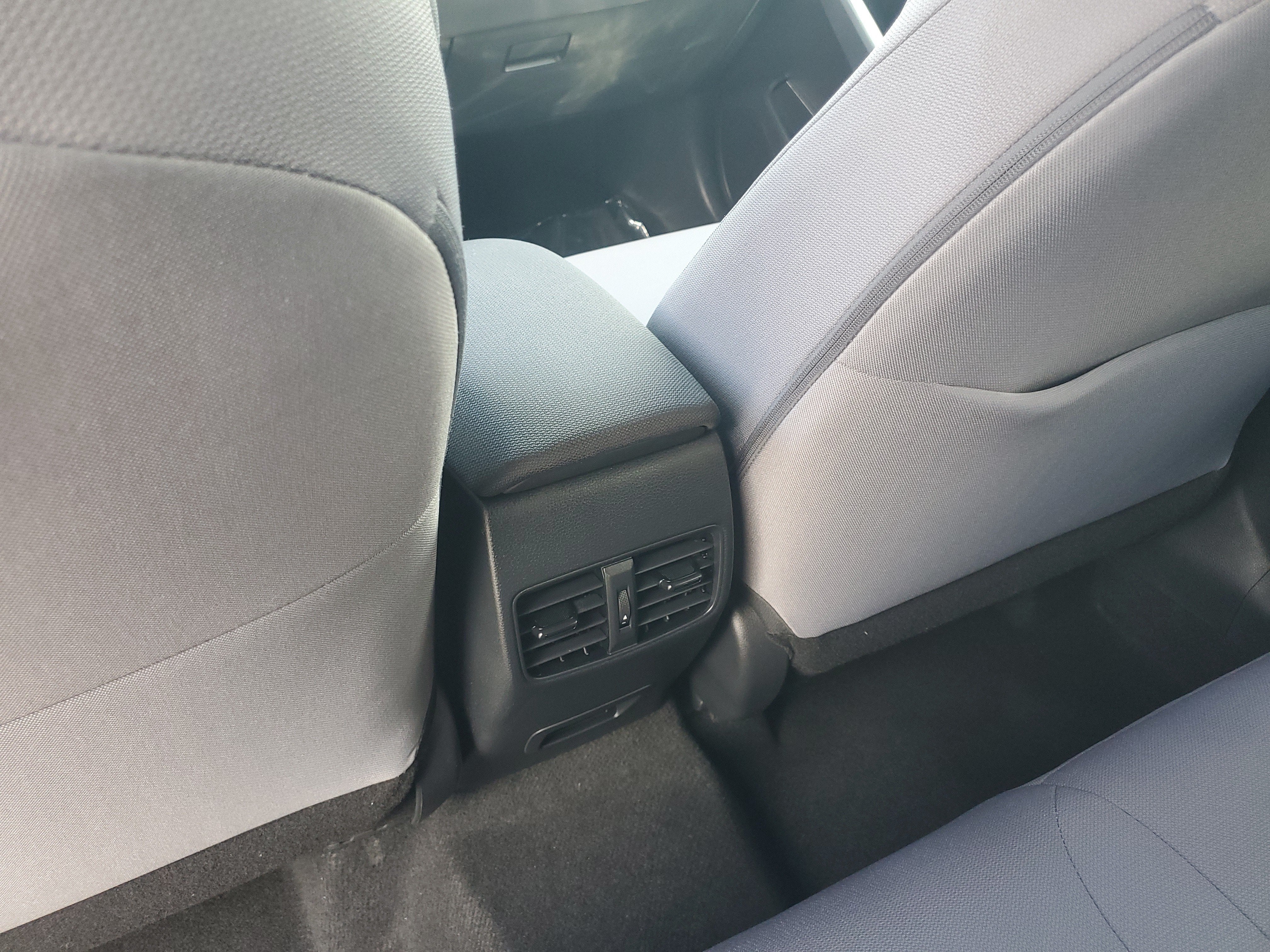 2024 Toyota Corolla Cross Hybrid SE