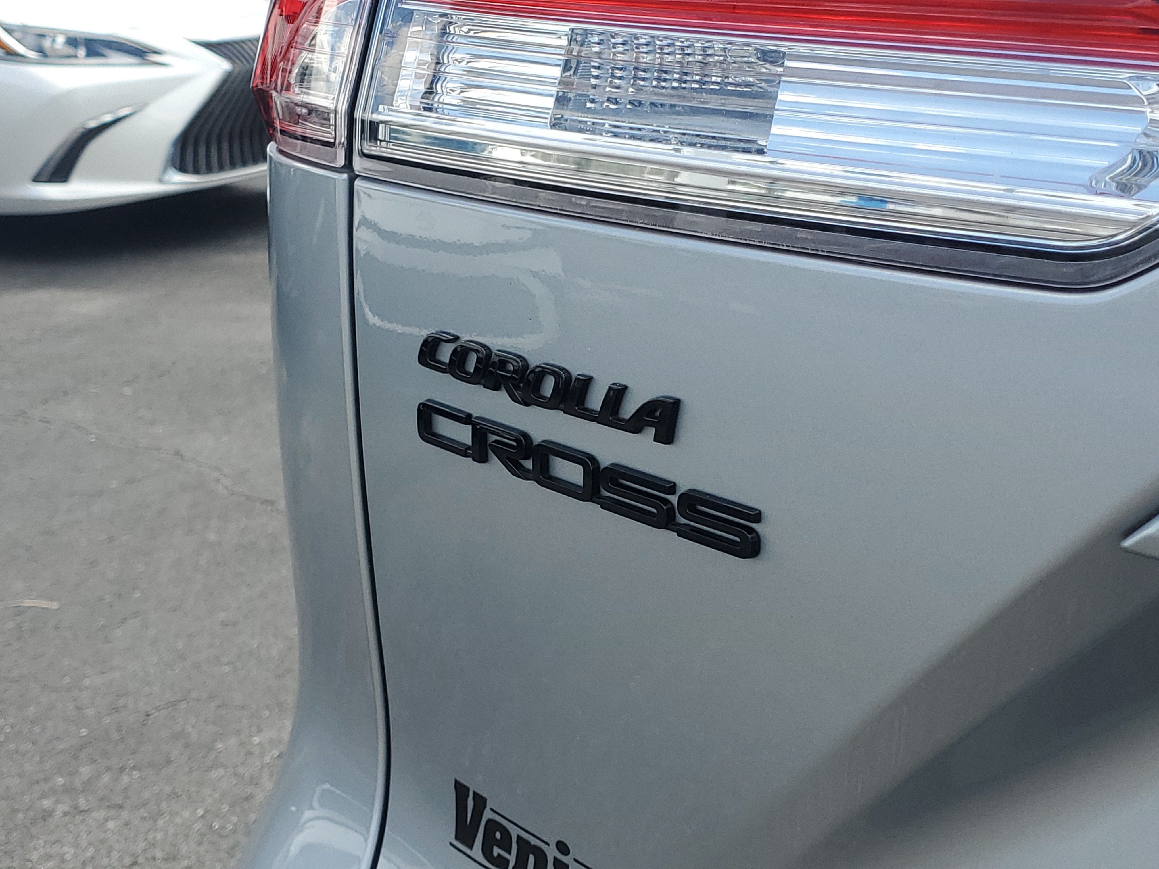 2024 Toyota Corolla Cross Hybrid SE