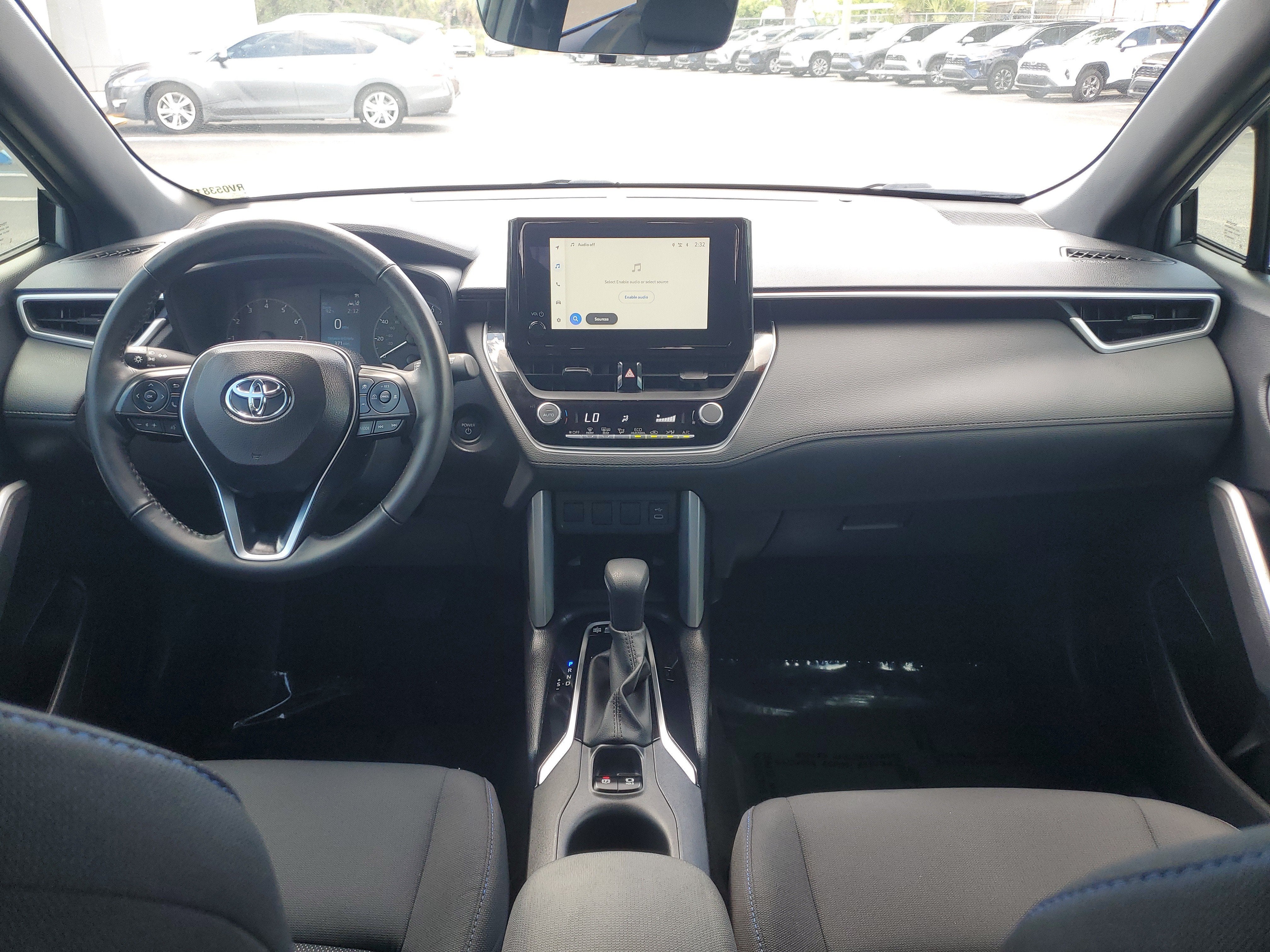 2024 Toyota Corolla Cross Hybrid SE