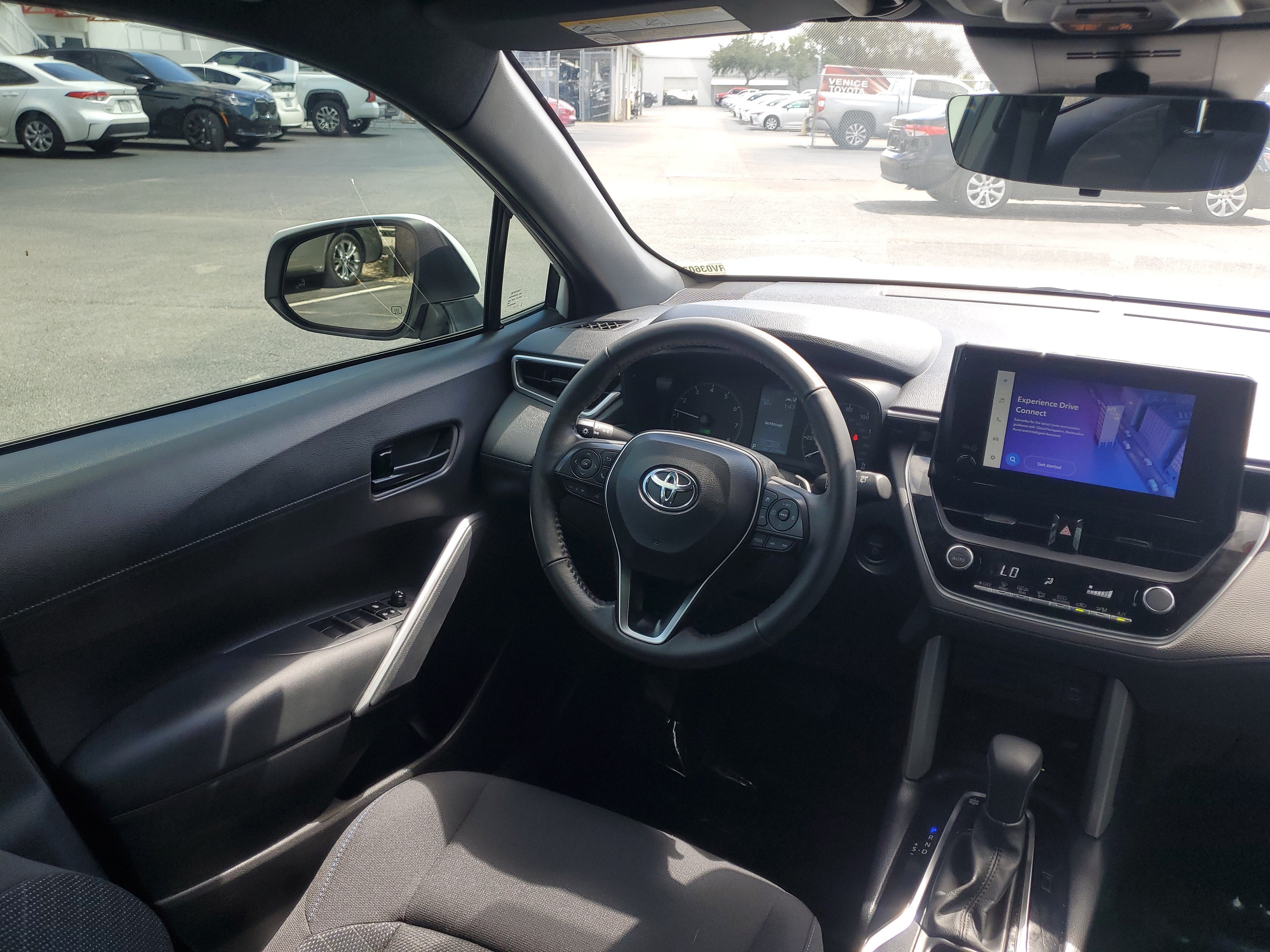 2024 Toyota Corolla Cross Hybrid SE
