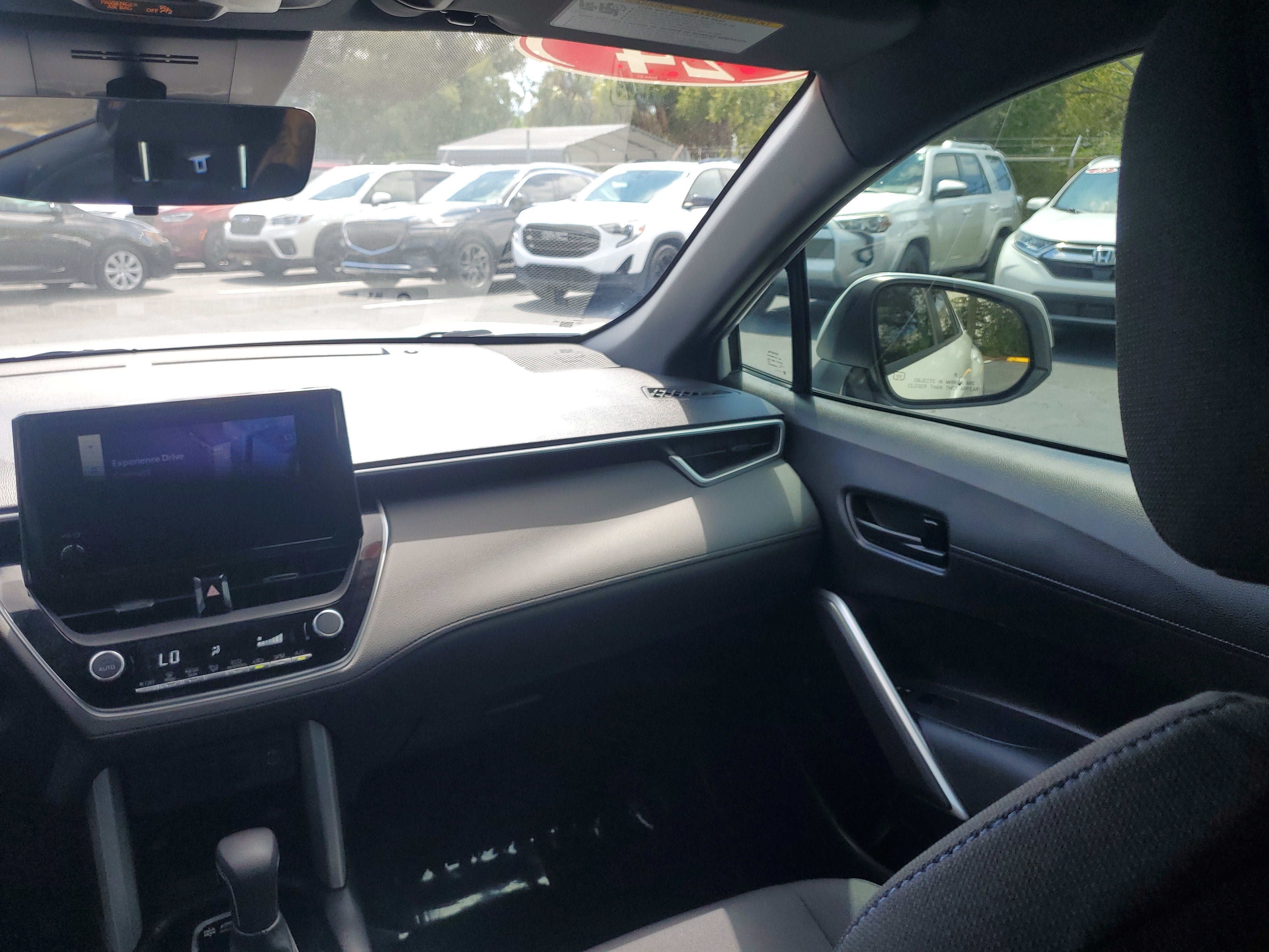 2024 Toyota Corolla Cross Hybrid SE