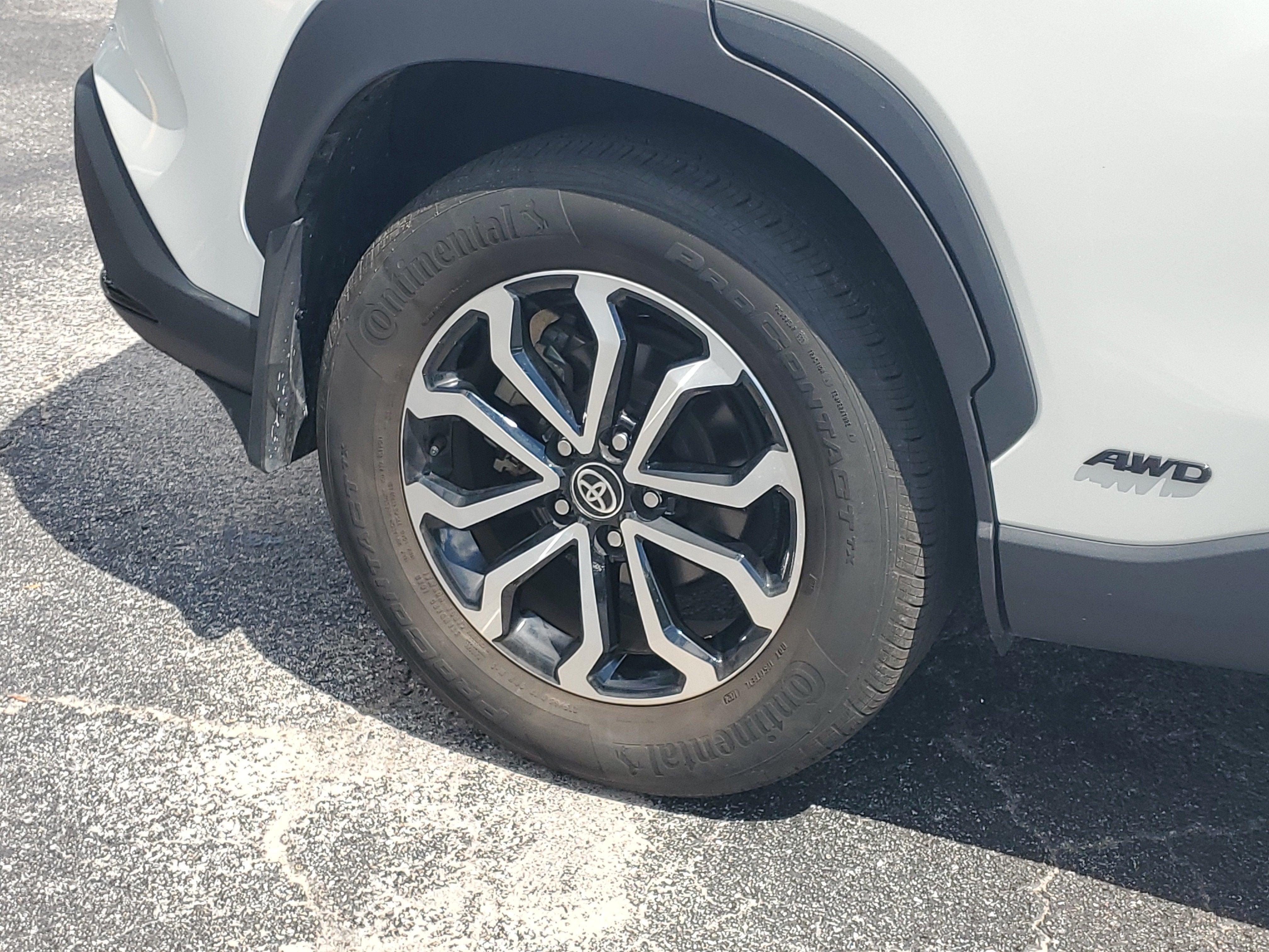 2024 Toyota Corolla Cross Hybrid SE
