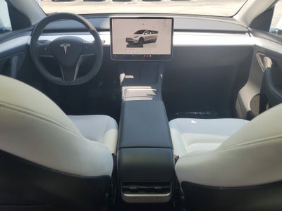 2025 Tesla Model Y Long Range