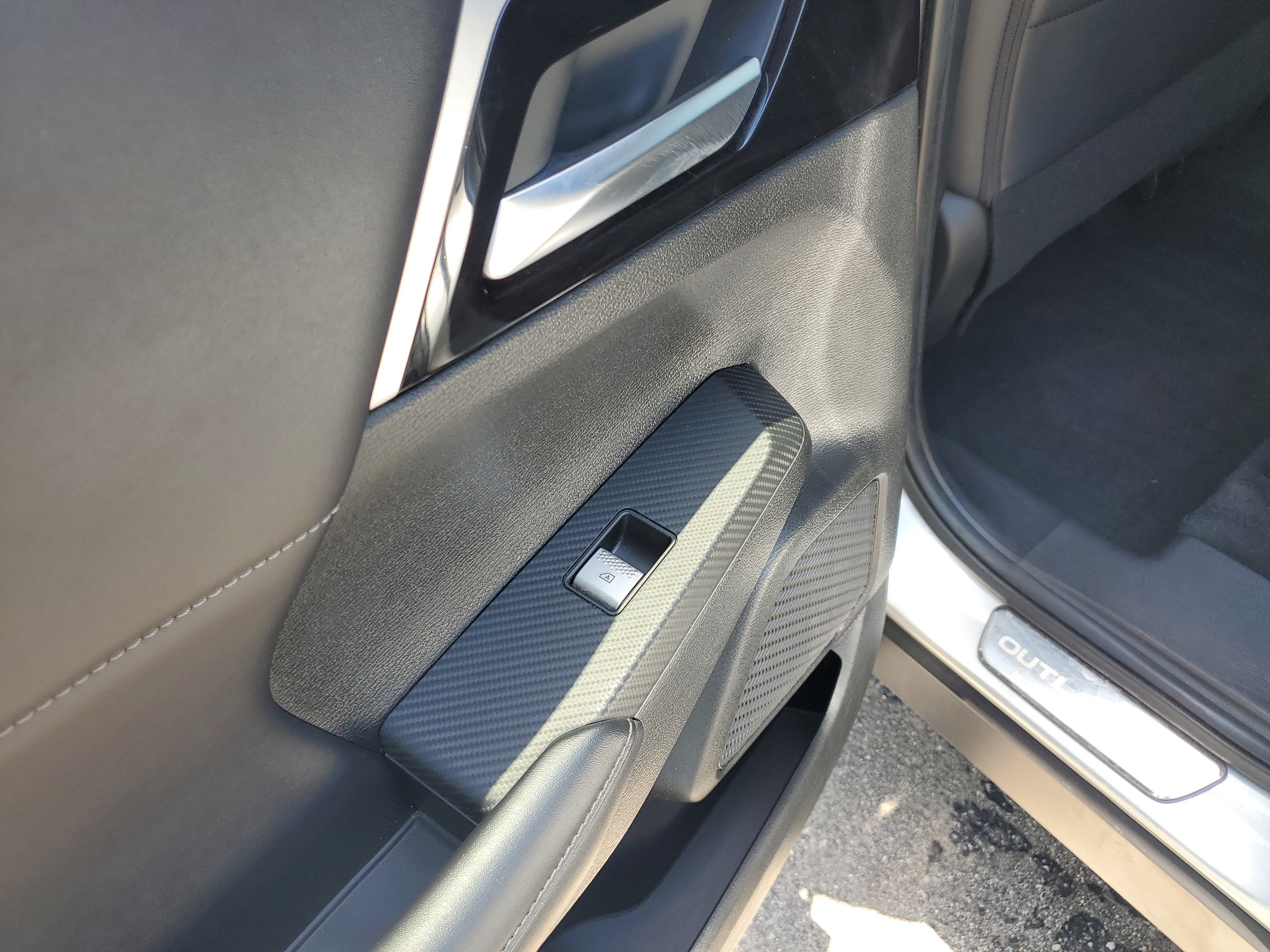 2024 Mitsubishi Outlander SE Black Edition w/Pano Roof