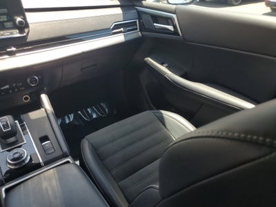 2024 Mitsubishi Outlander SE Black Edition w/Pano Roof