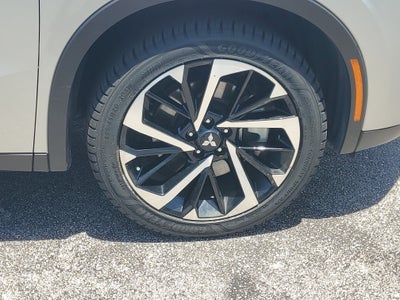 2024 Mitsubishi Outlander SE Black Edition w/Pano Roof