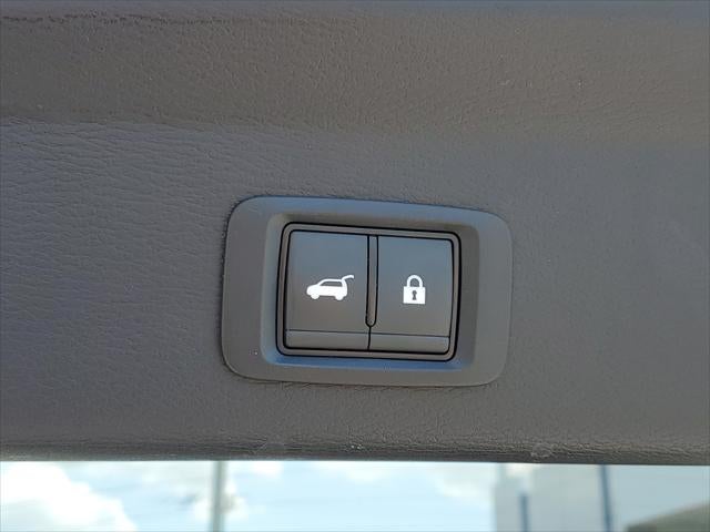 2024 Mitsubishi Outlander SE Black Edition w/Pano Roof