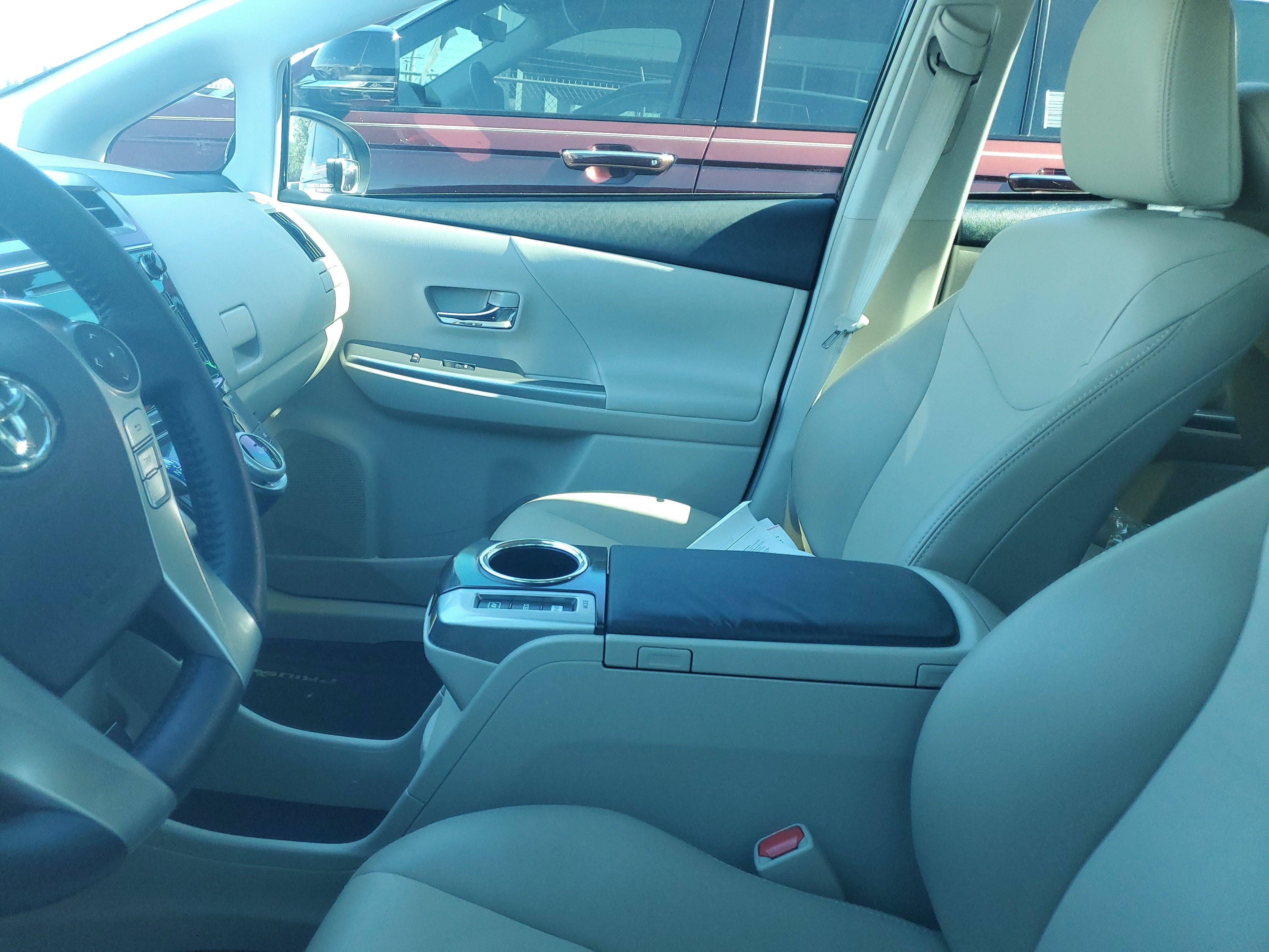 2017 Toyota Prius v Two
