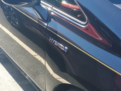 2017 Toyota Prius v Two