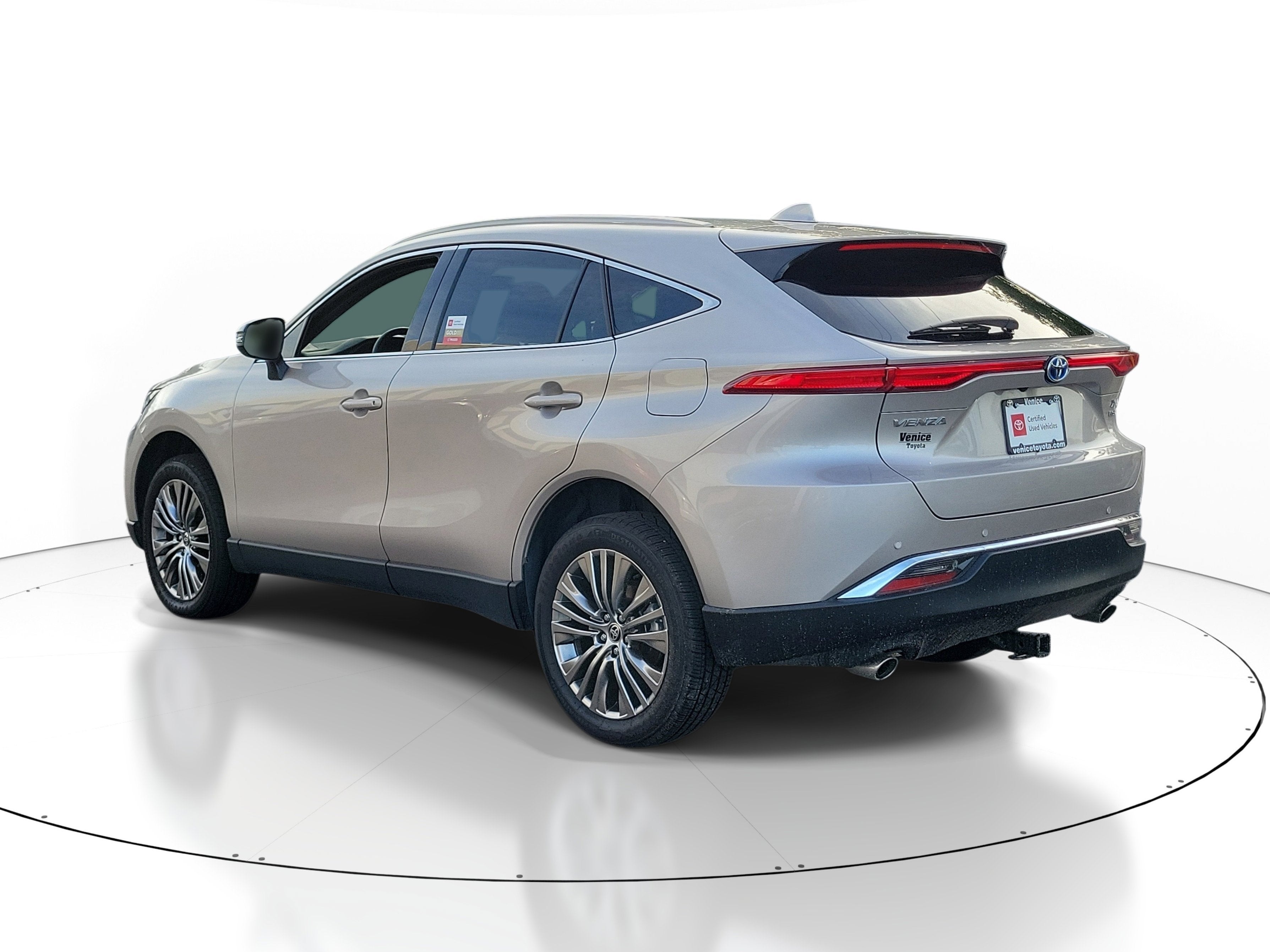 2022 Toyota Venza LE